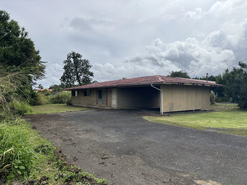 411 Ainaola Dr, Hilo