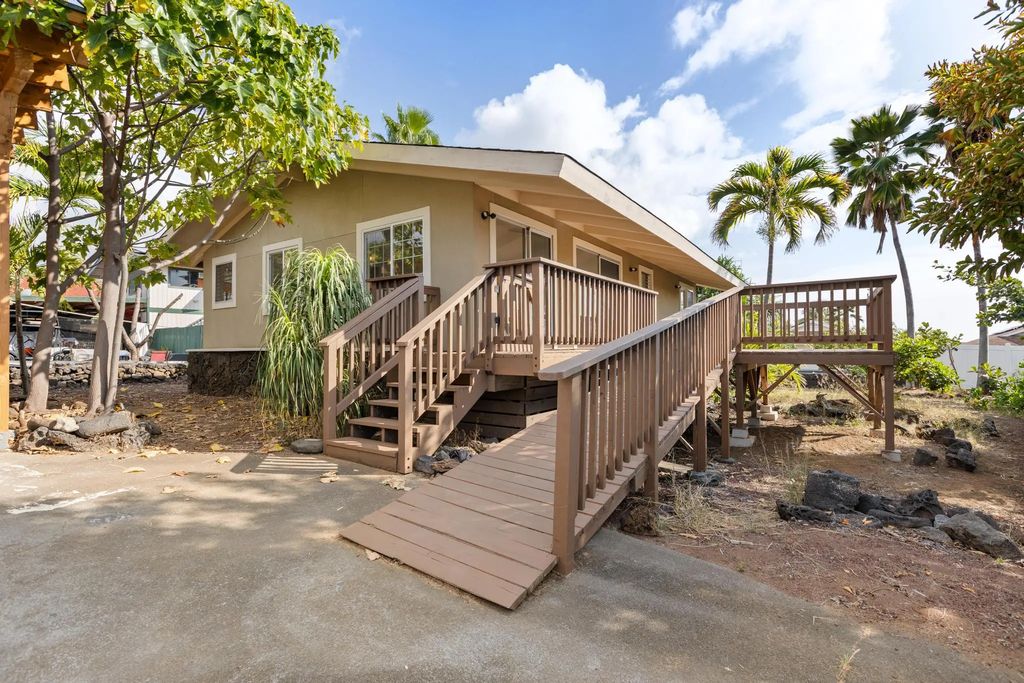 73-1110 Kaiminani Dr, Kailua Kona