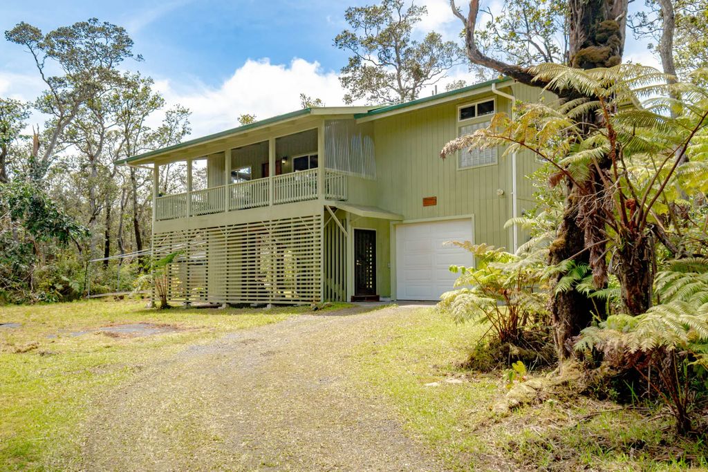 11-3121 Hoolehua Rd, Volcano
