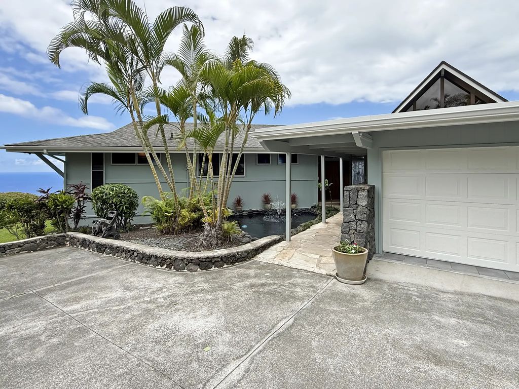 77-364-a Ainanani St, Kailua Kona
