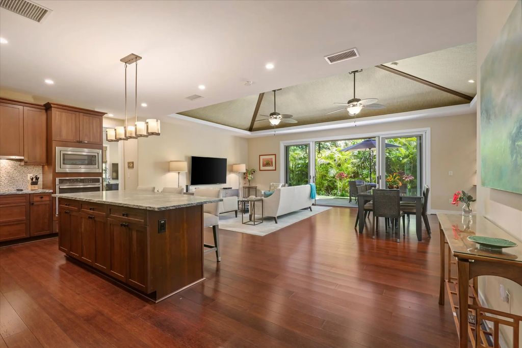 68-1122 Kaniku Dr 414, Kamuela