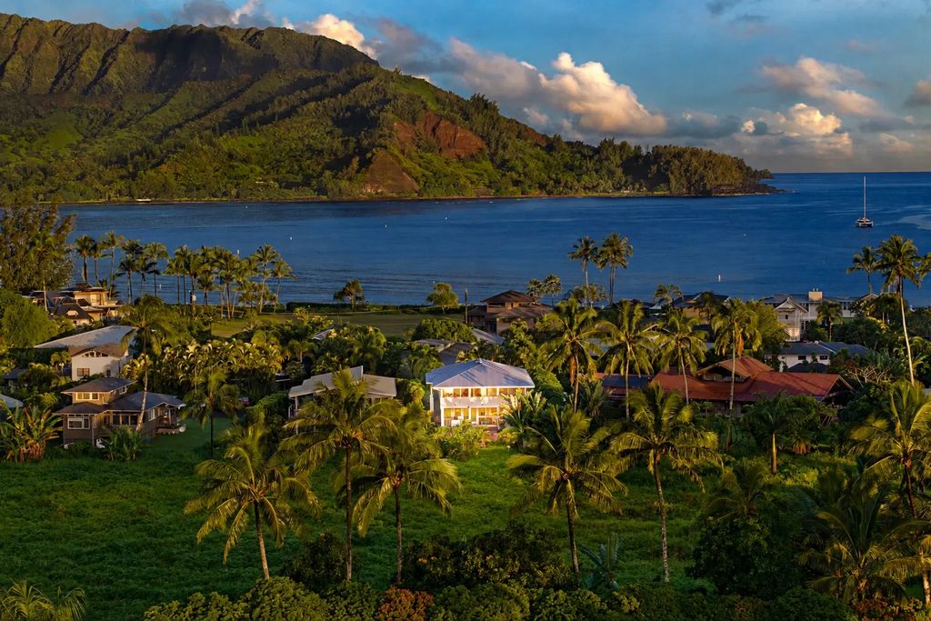 5071 Opelu St A, Hanalei