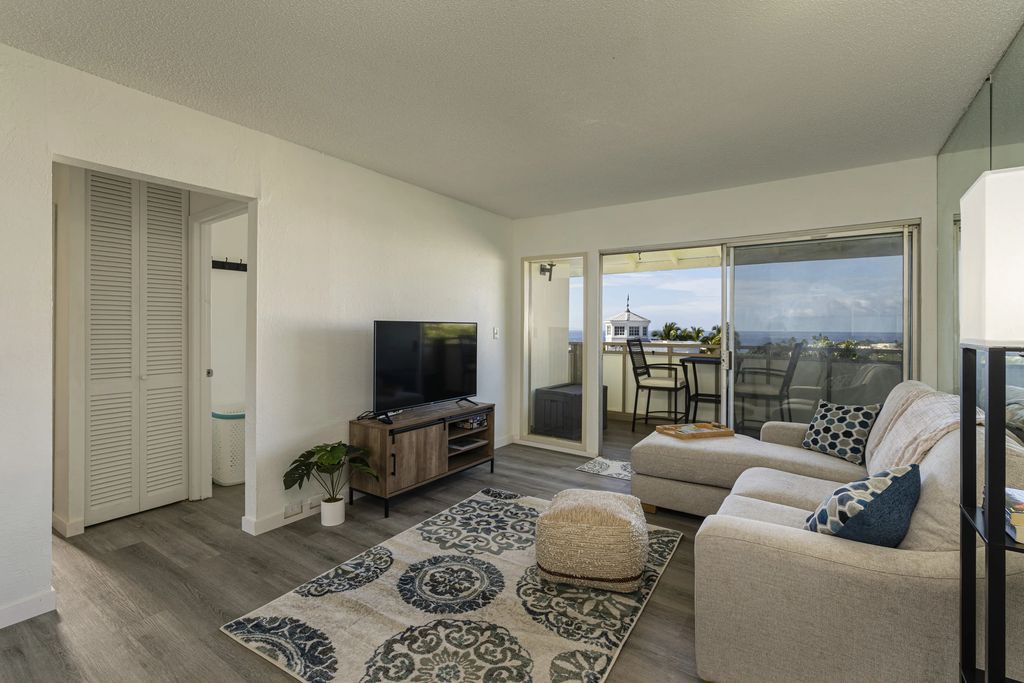 74-5618 Palani Rd C8, Kailua Kona