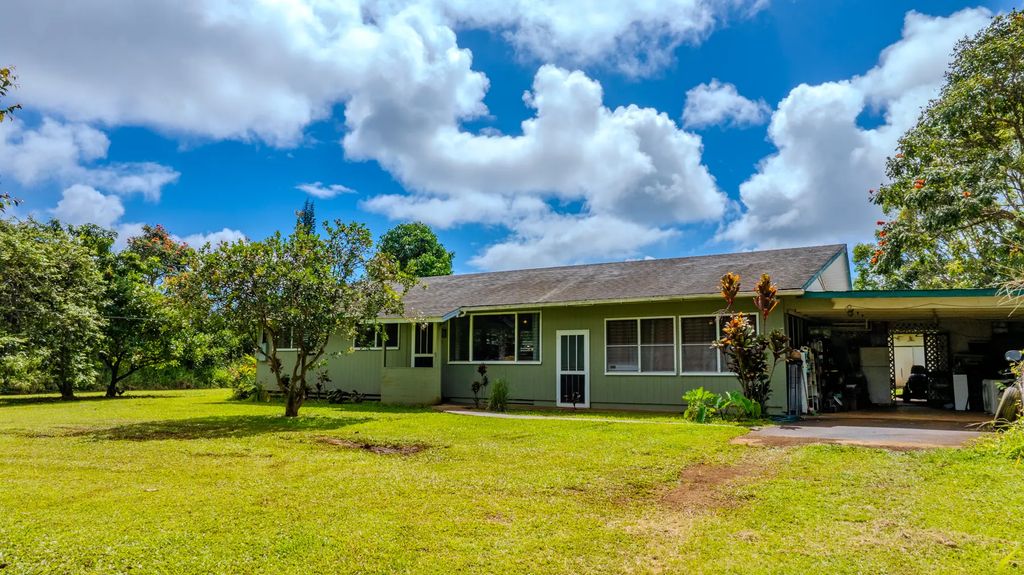 1392 Kanepoonui Rd, Kapaa