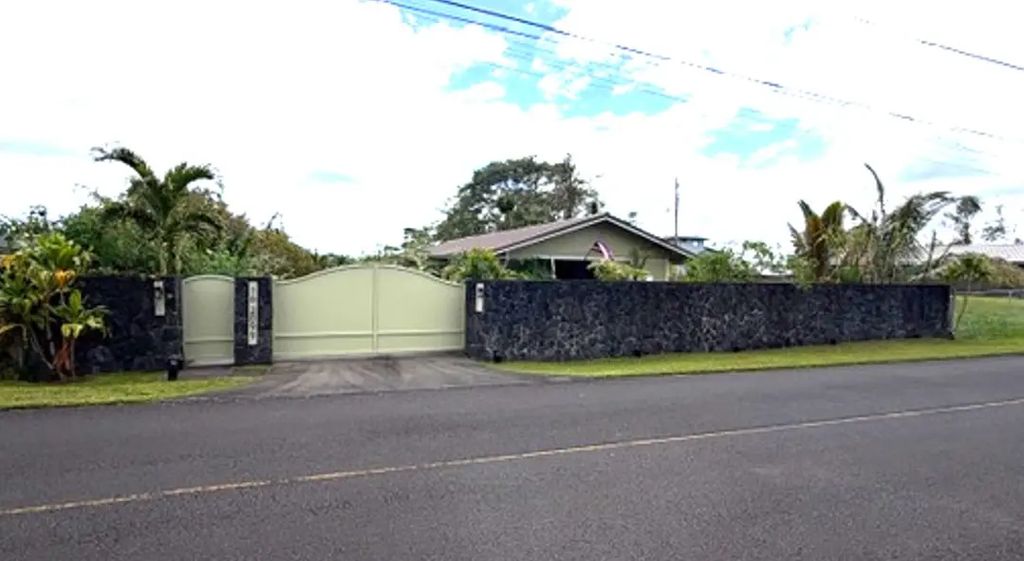 16-2099 Silversword Dr, Pahoa