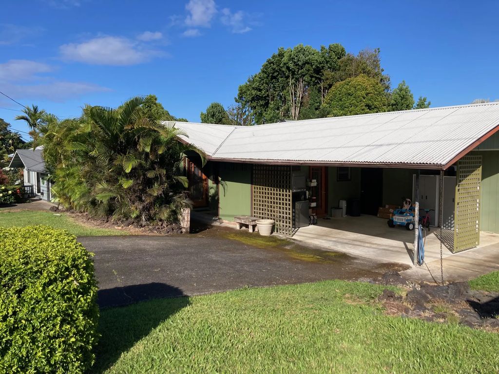 466 Luakaha St, Hilo