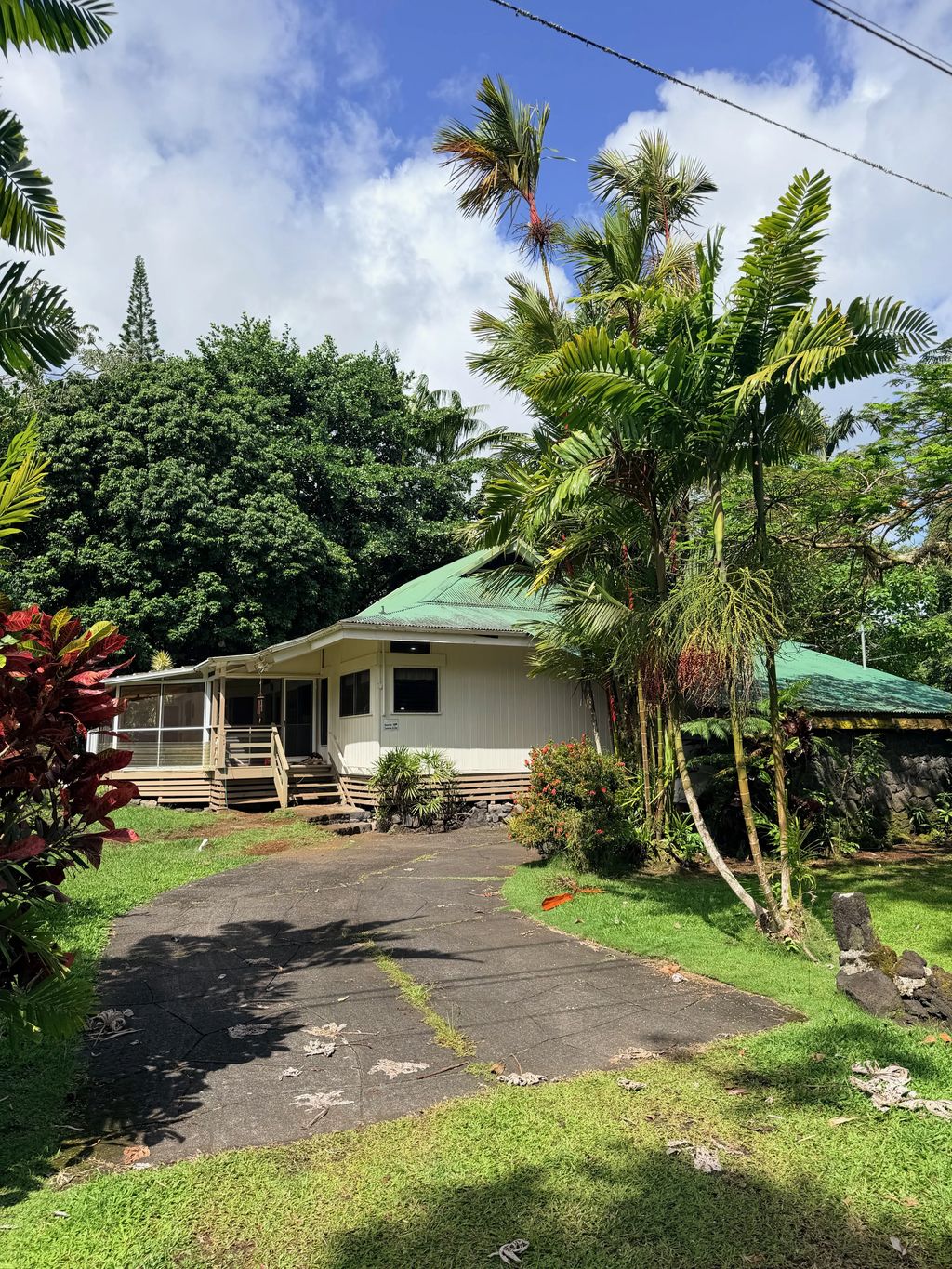 15-2734 Manalo St, Pahoa