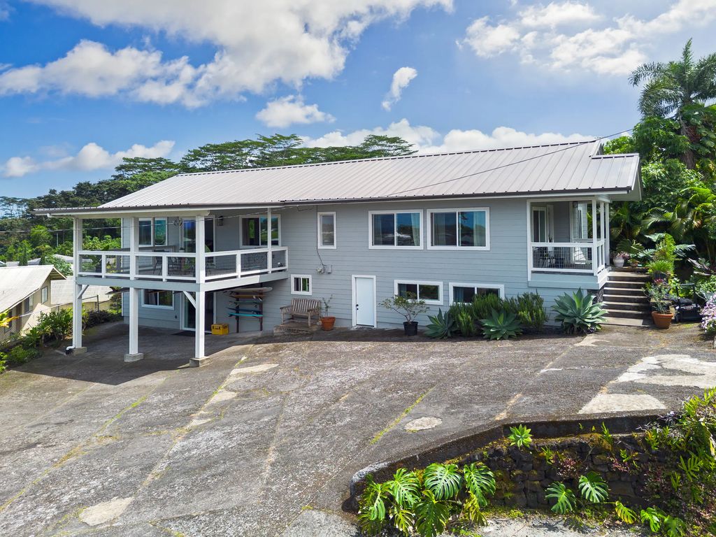 487 Kaumana Dr, Hilo