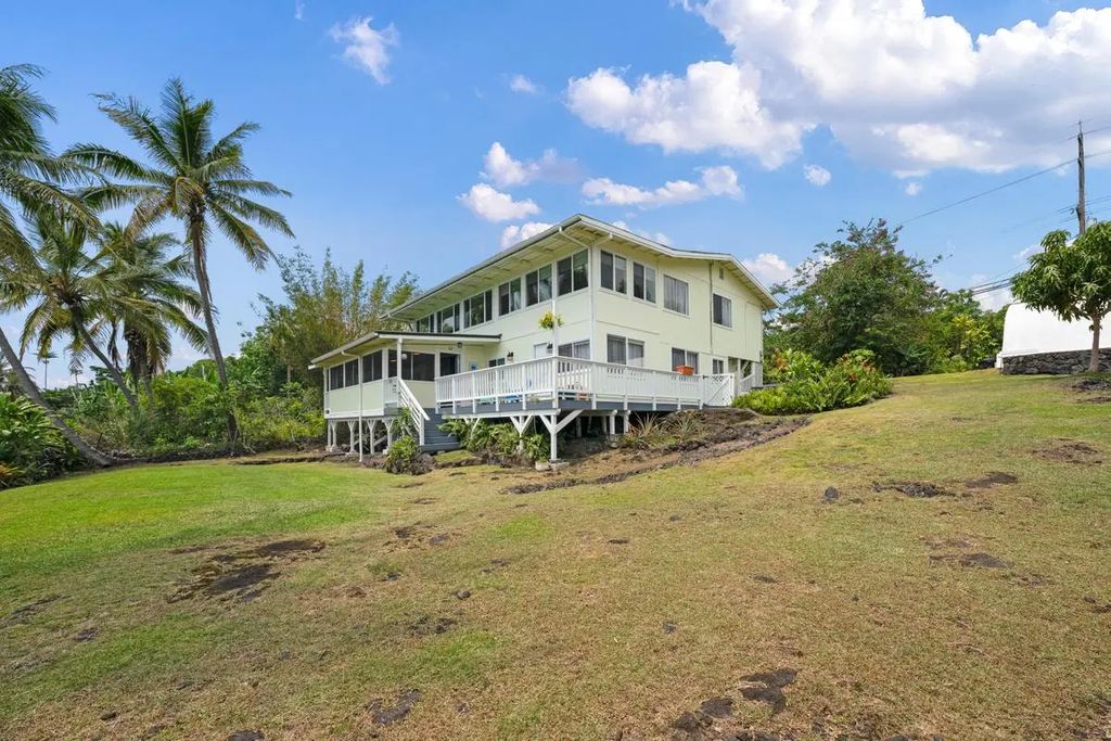 85-4563 Hawaii Belt Rd, Captain Cook