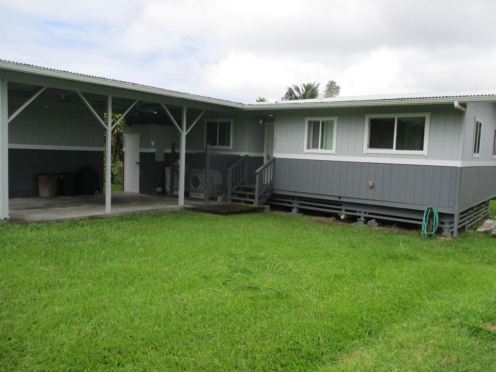 557 Kupulau Rd, Hilo