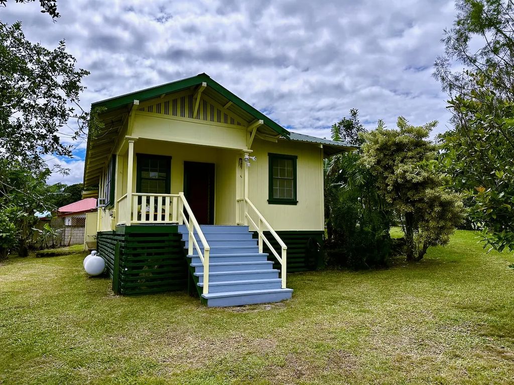 96-3087 Pakalana St, Pahala