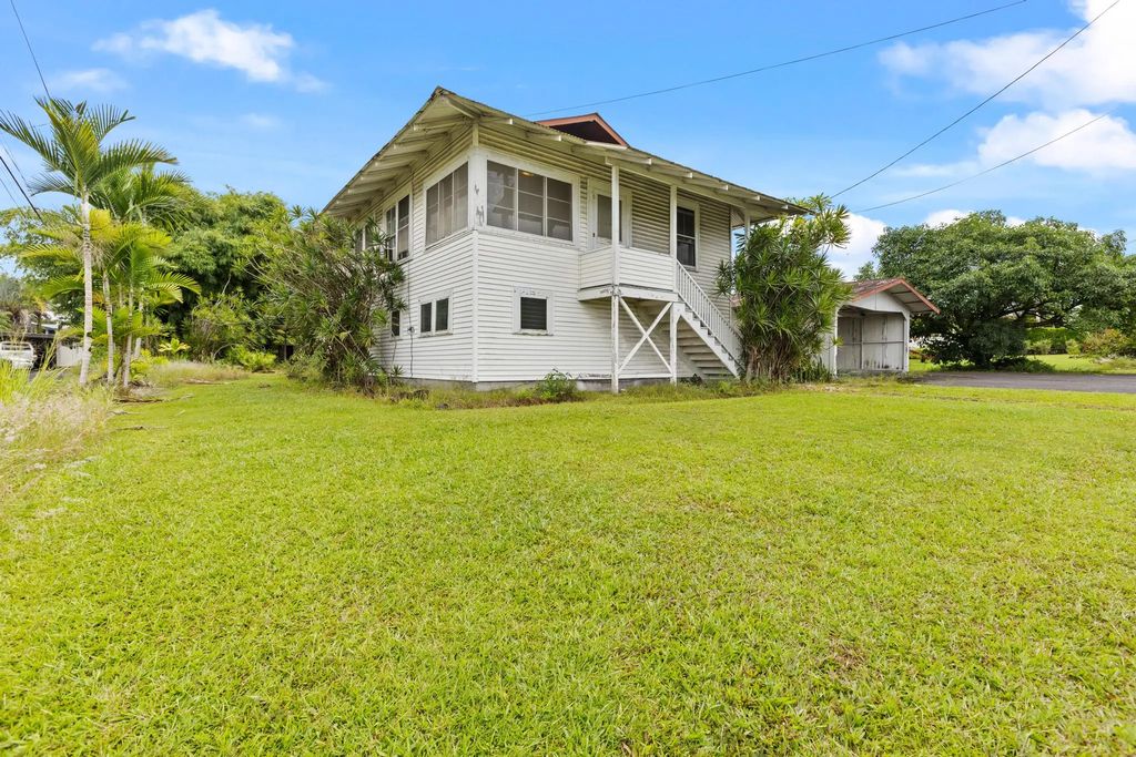 155 Kawailani St, Hilo