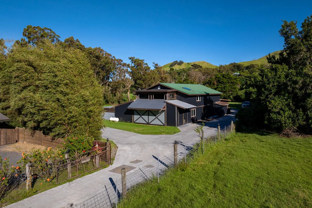 65-1136 Kapiolani Rd, Kamuela