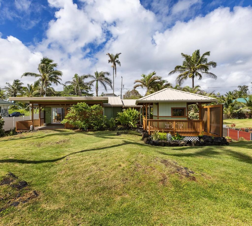 15-1105 Ala Heiau Rd, Keaau