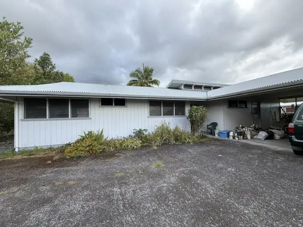 1316 Malawaina St, Hilo