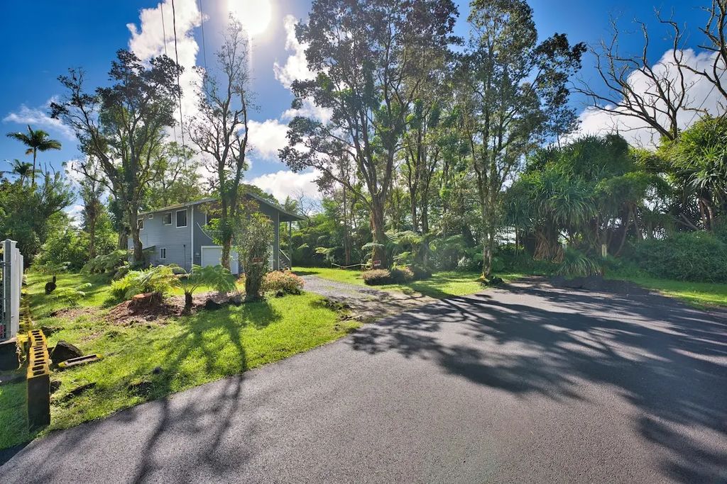 18-7842 Ekika Rd, Mountain View