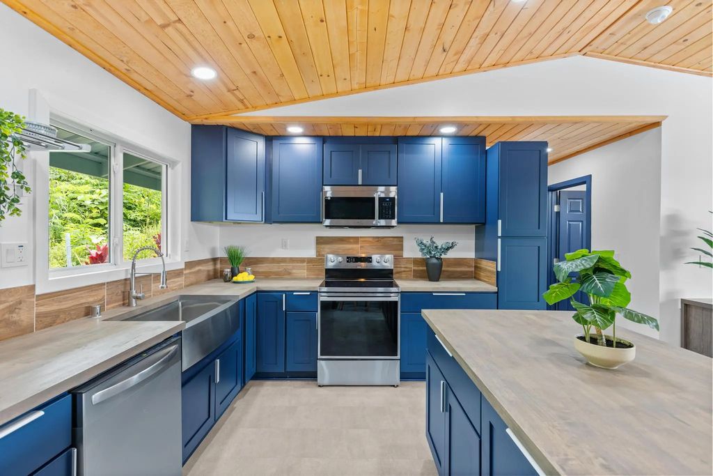 15-2778 Nenue St, Pahoa