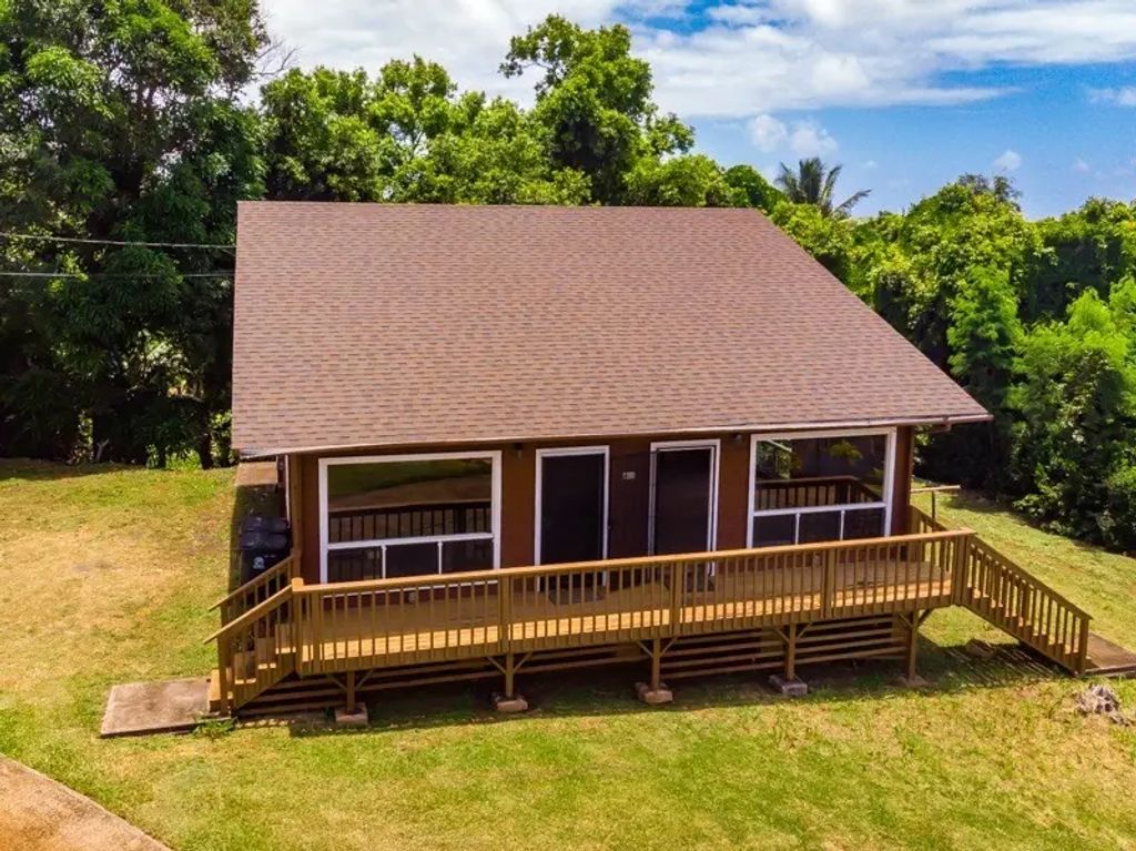 3934-e Lawehana St A, Lihue