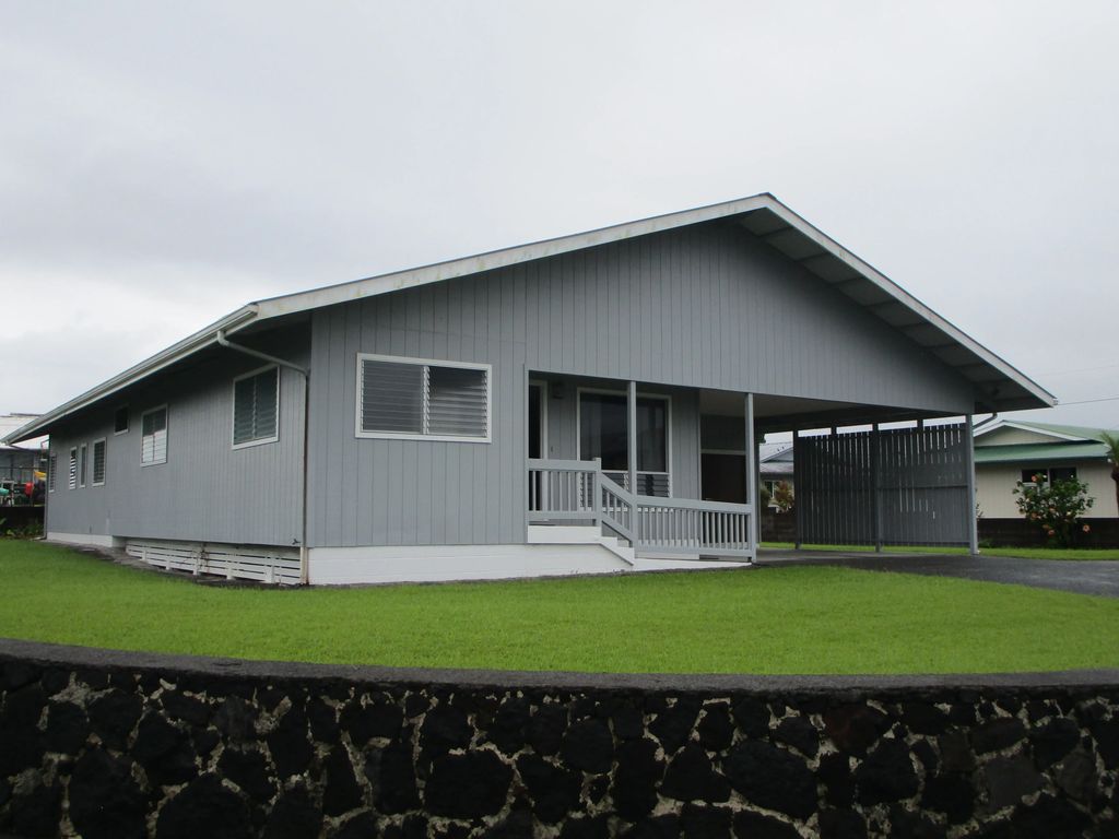 1052 Ahe St, Hilo