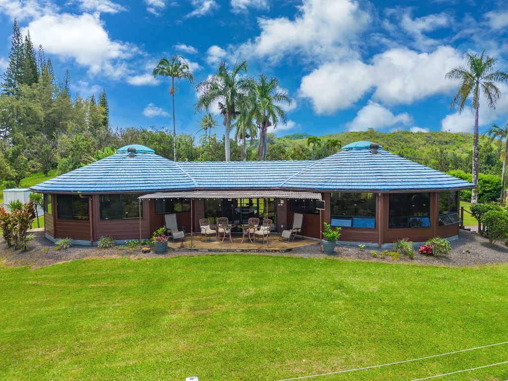 27-2797 Hawaii Belt Rd, Pepeekeo