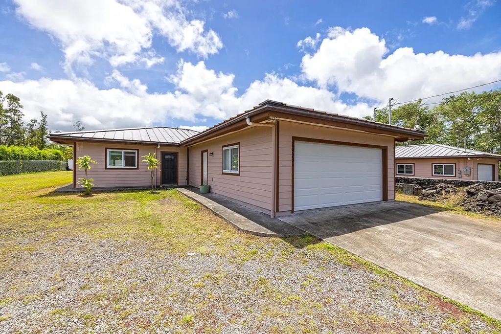 16-2062 Tradewind Dr, Pahoa