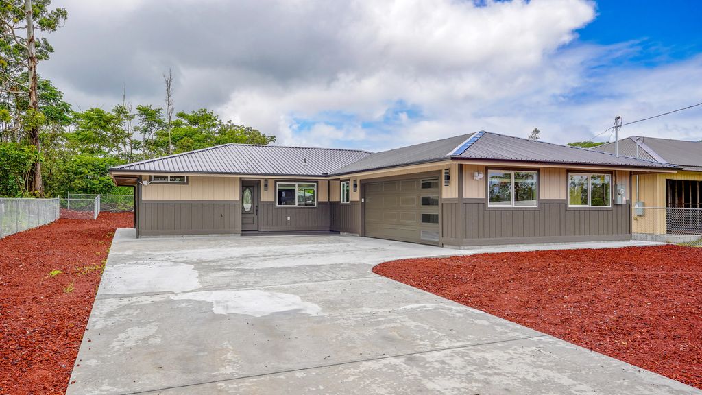16-2042 Hibiscus Dr, Pahoa