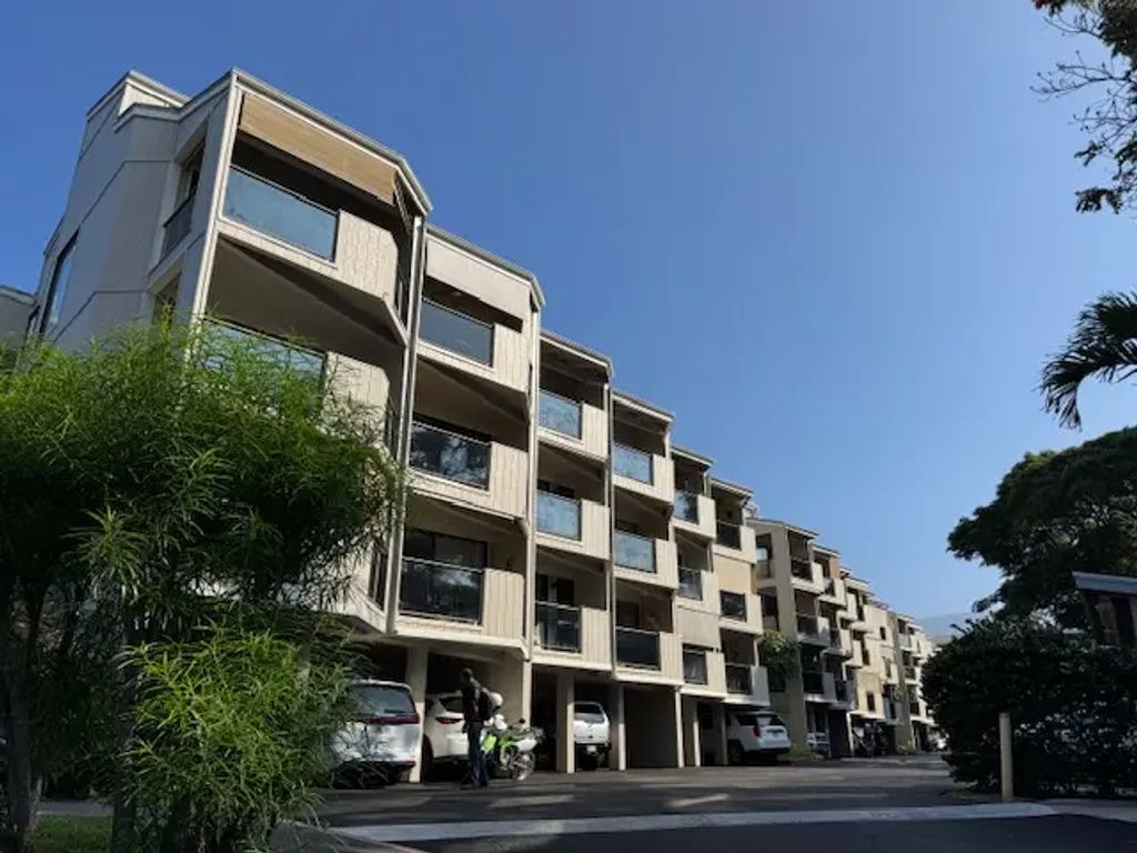 75-5669 Kuakini Highway 2103, Kailua-Kona