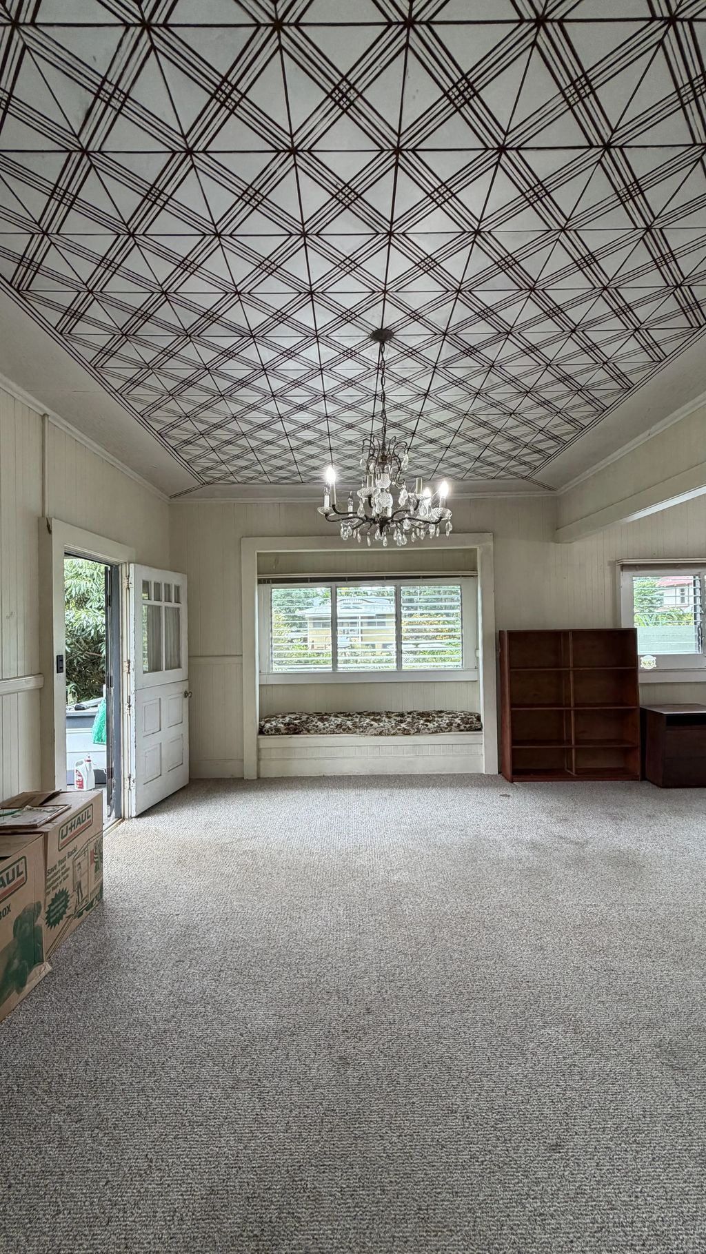 156 Wainaku St, Hilo