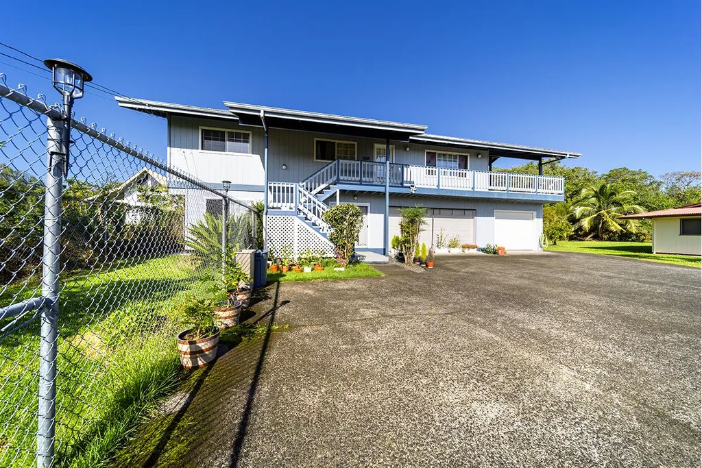 1184 Launa St, Hilo