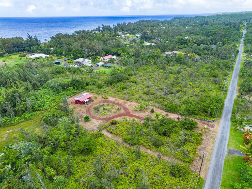 15-1851 2nd Ave, Keaau