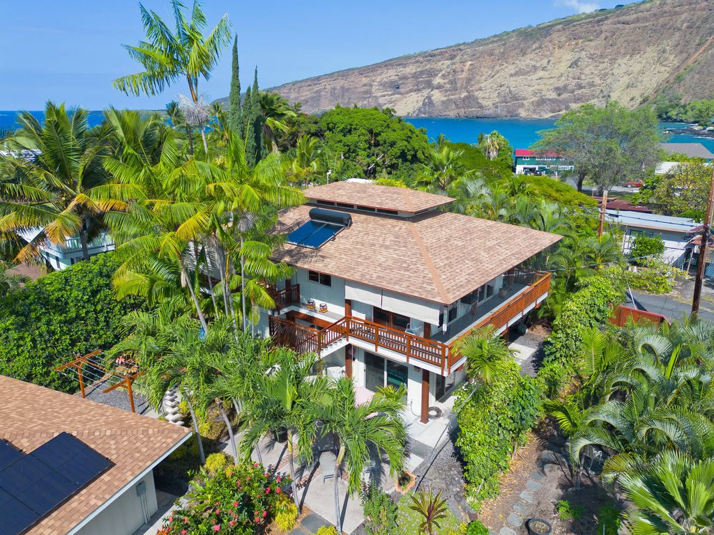 82-6277 Kahauloa St, Captain Cook