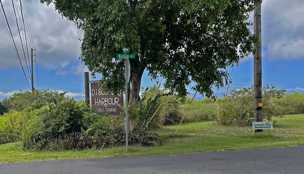 Waa Pl, Naalehu