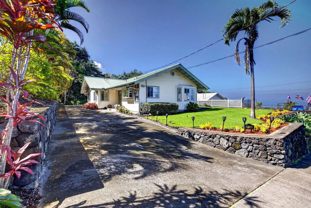81-988 Hale Keekee Pl, Kealakekua