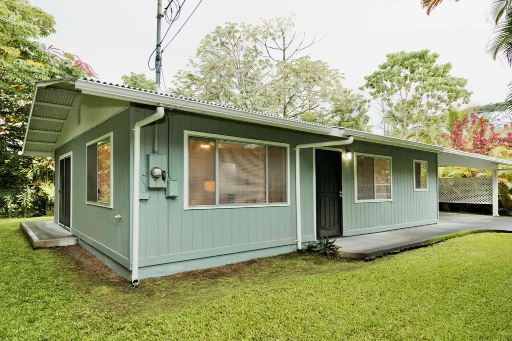 15-2798 Aweoweo St, Pahoa