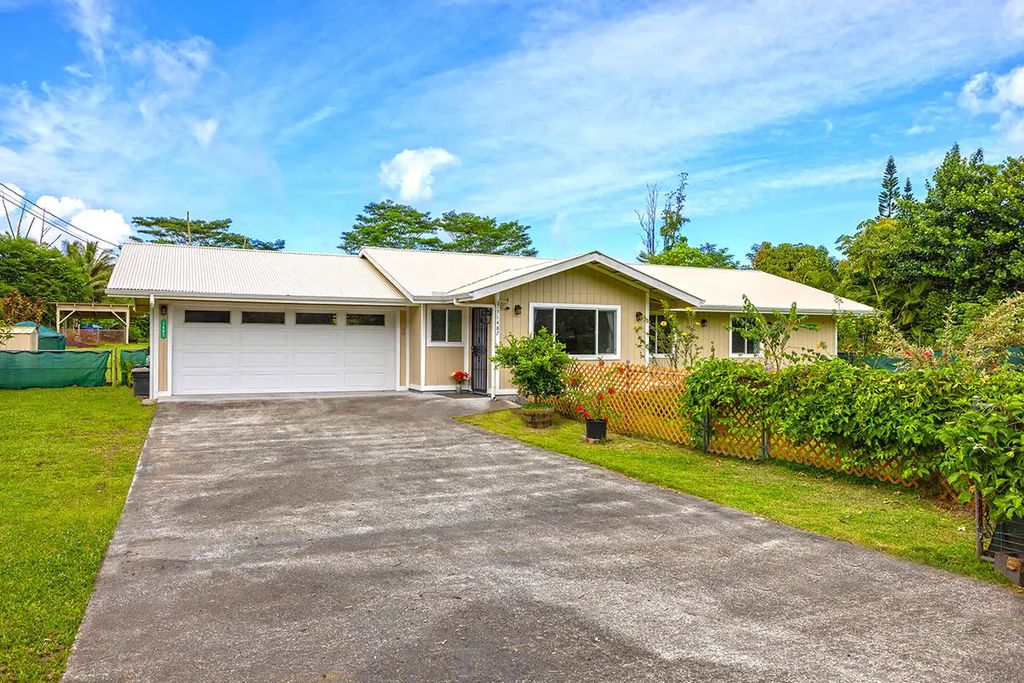 15-1487 15th Ave, Keaau