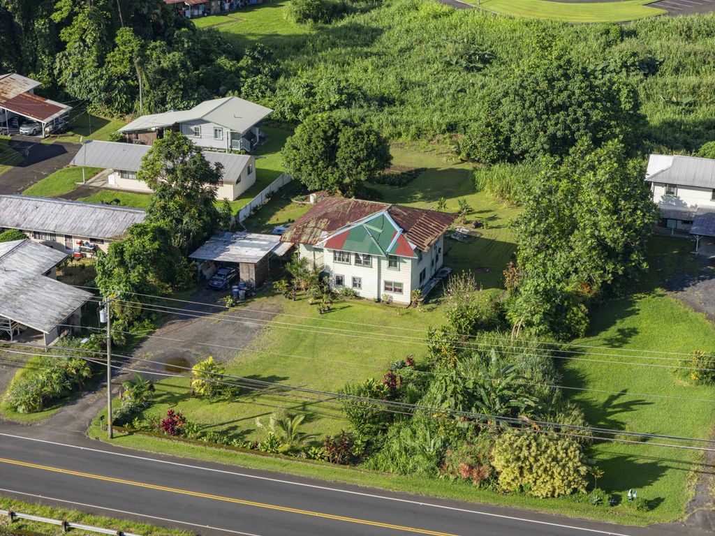 1704 Kinoole St, Hilo