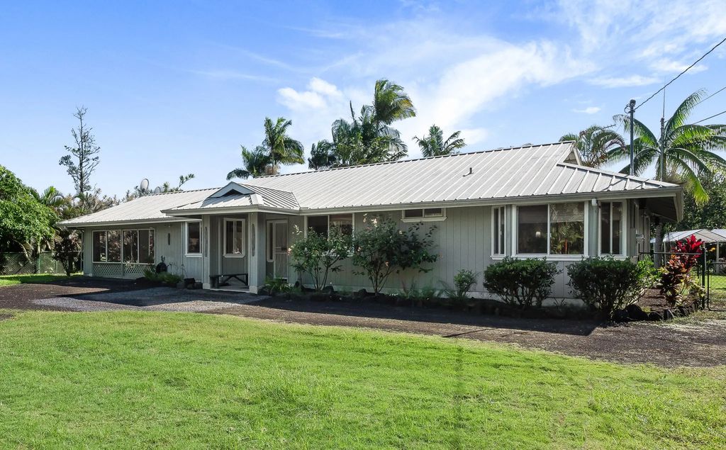 15-1500 10th Ave, Keaau