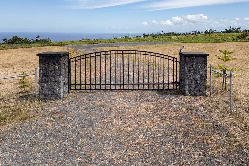 27-990 Onohi Loop, Pepeekeo