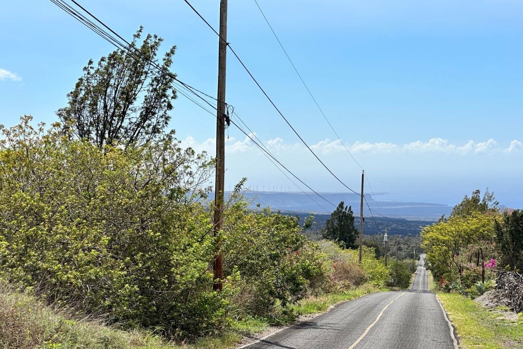 Catamaran Ln, Ocean View