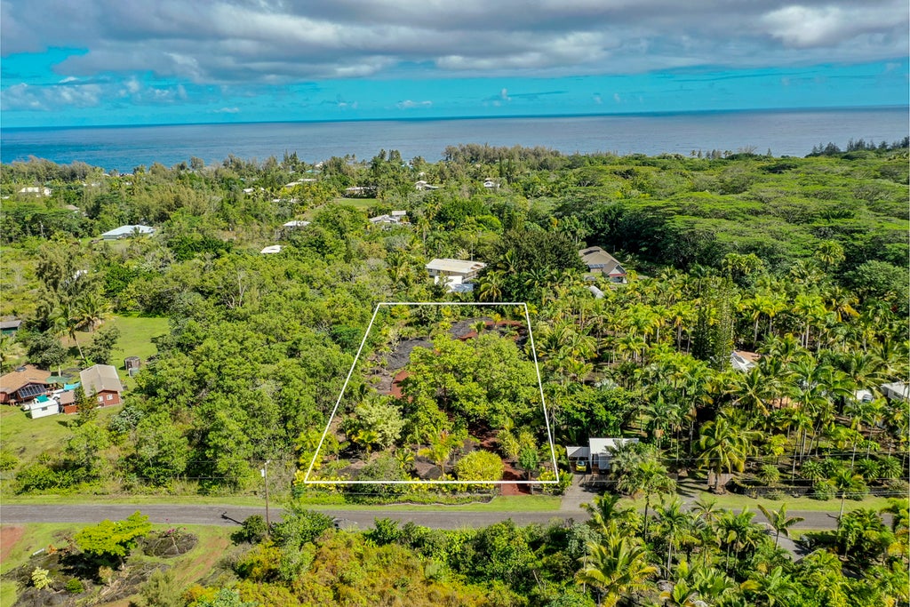 15-2003 3rd Ave, Keaau