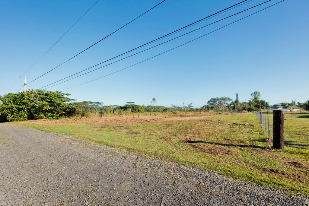 15-1455 4th Ave, Keaau