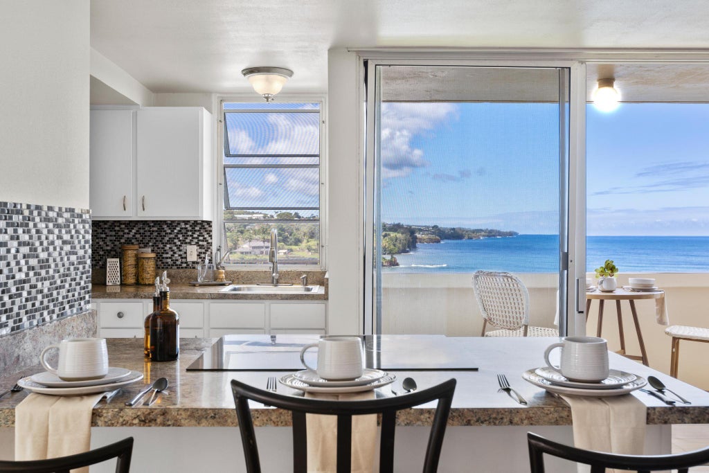 84 Pukihae St 802, Hilo