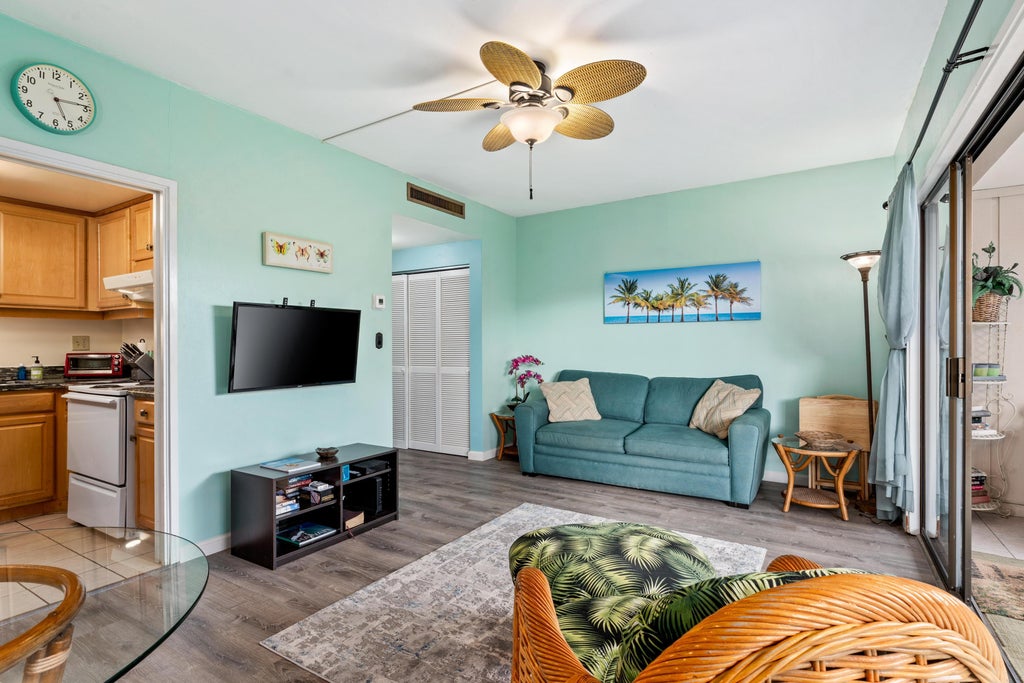 75-5719 Alii Dr 220, Kailua-Kona