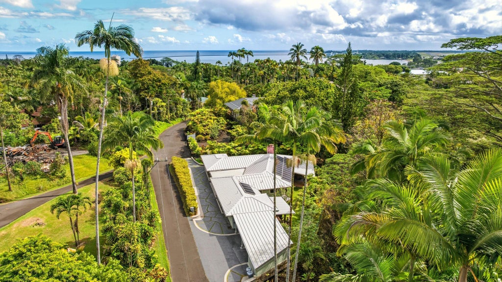 235 Kaiulani St, Hilo