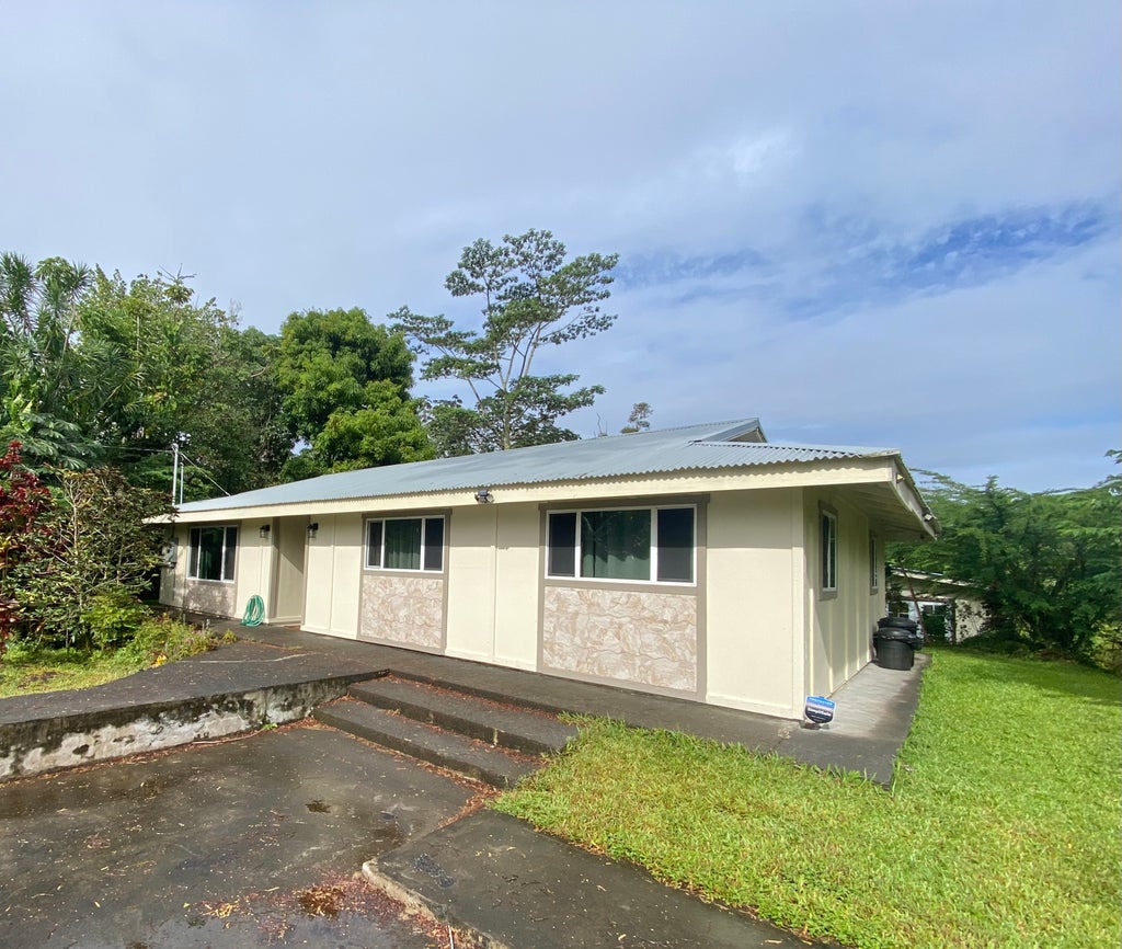 15-670 Puni Mauka Loop, Pahoa