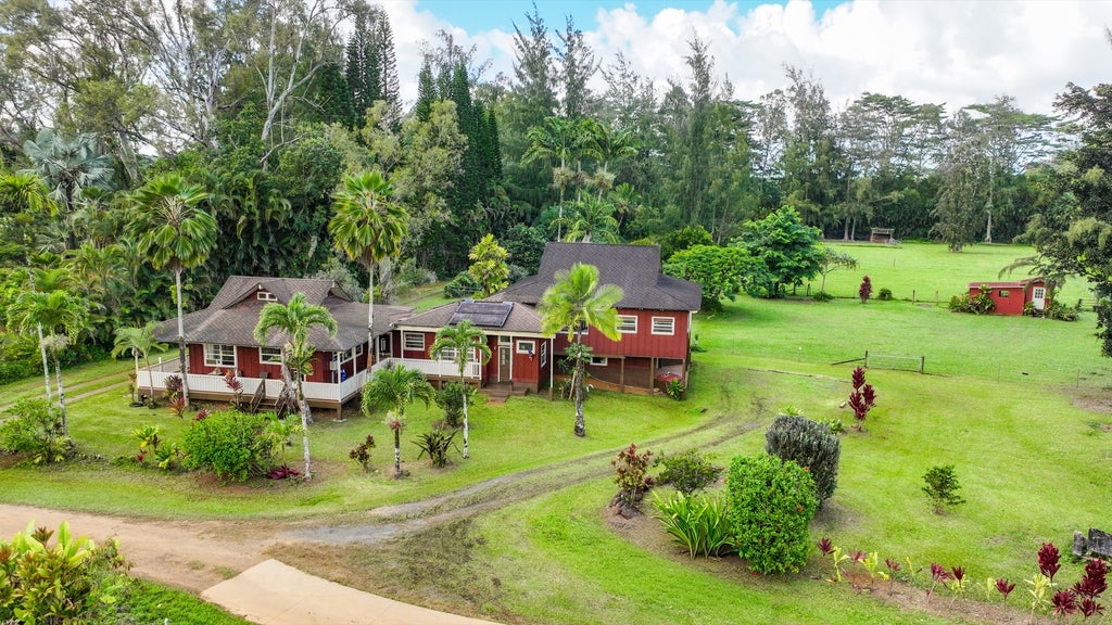 5641 Kahiliholo Rd, Kilauea
