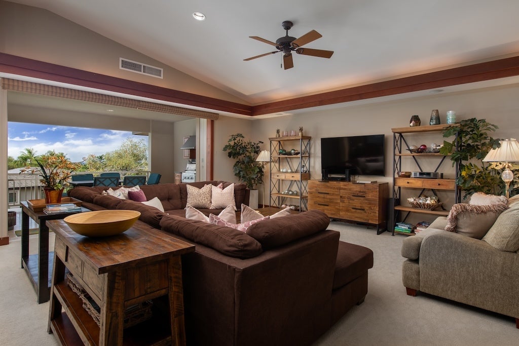 68-1025 Kaniku Dr 640, Kamuela