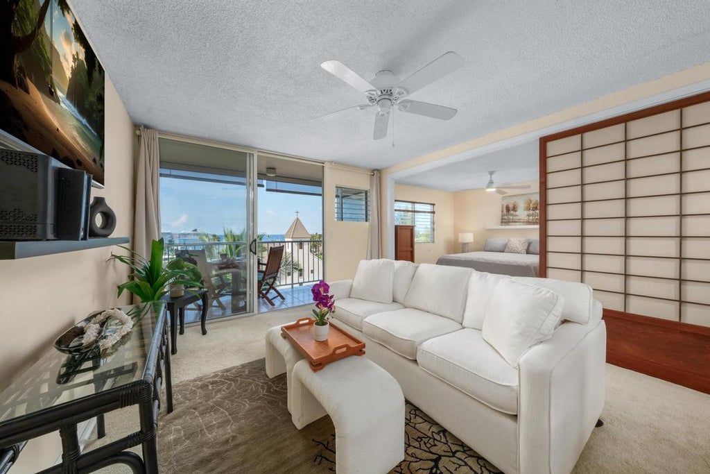 75-5766 Kuakini Highway 604, Kailua-Kona