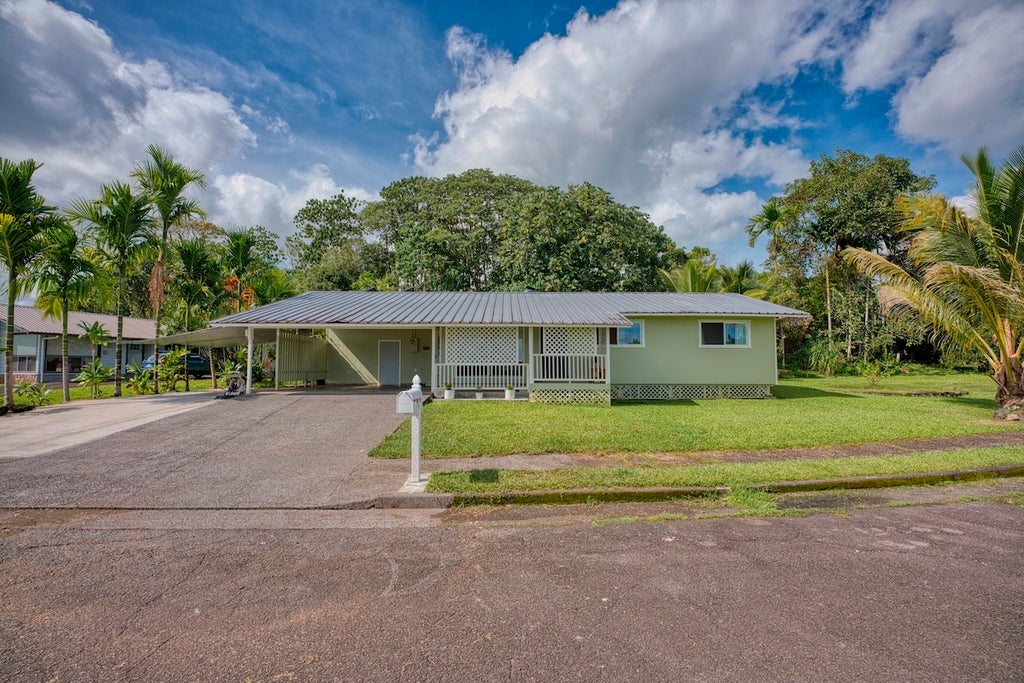 1594 Kaunala Pl, Hilo