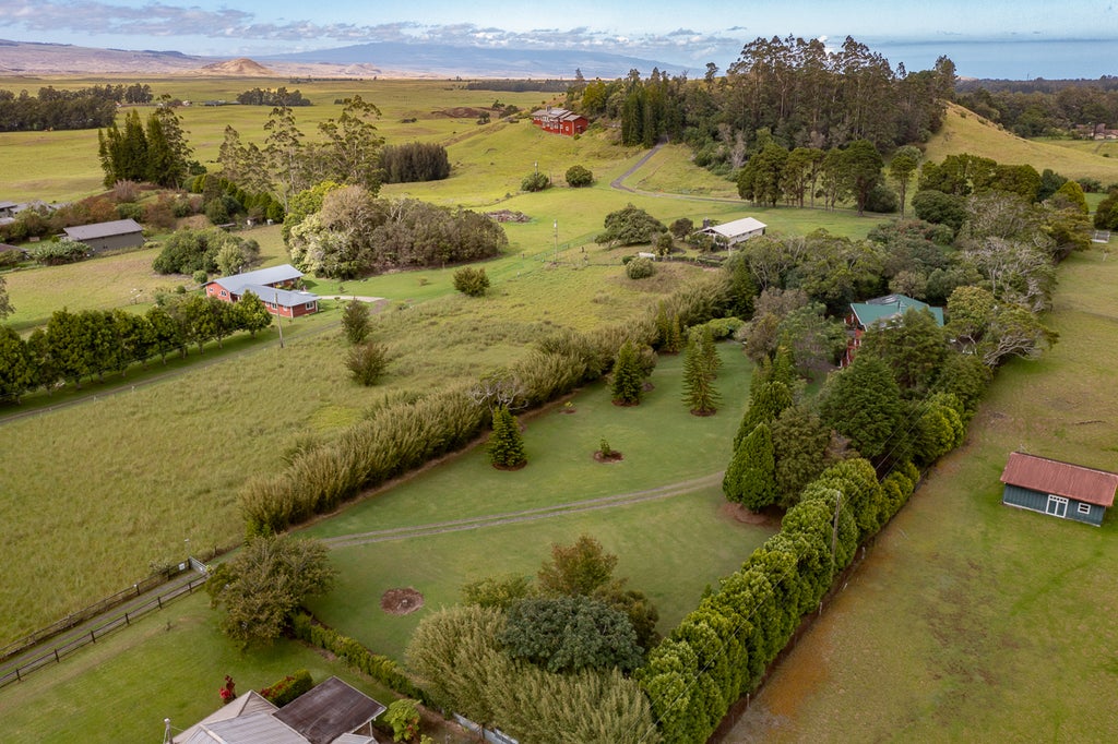 64-5097 White Rd #a, Kamuela